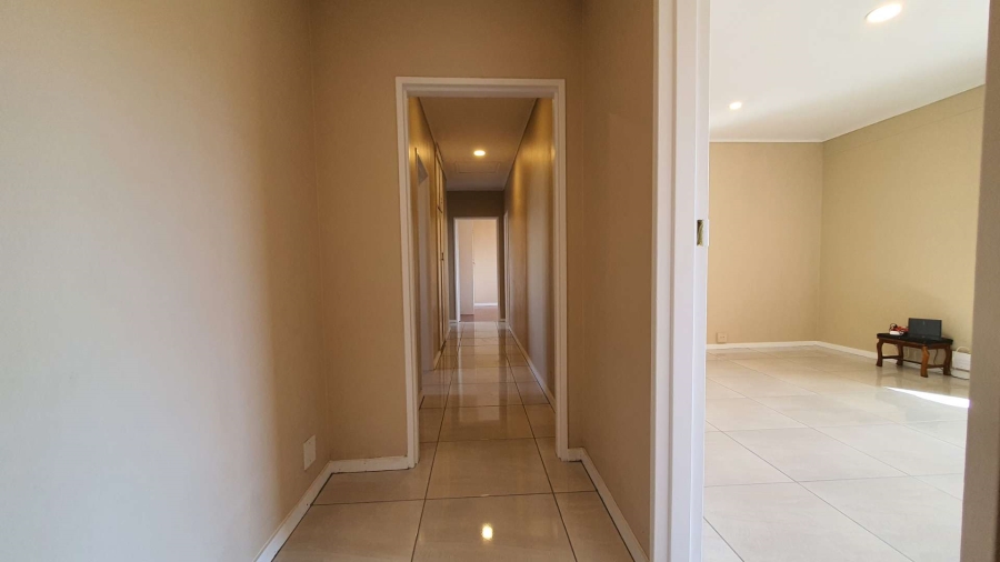 To Let 3 Bedroom Property for Rent in Tijgerhof Western Cape